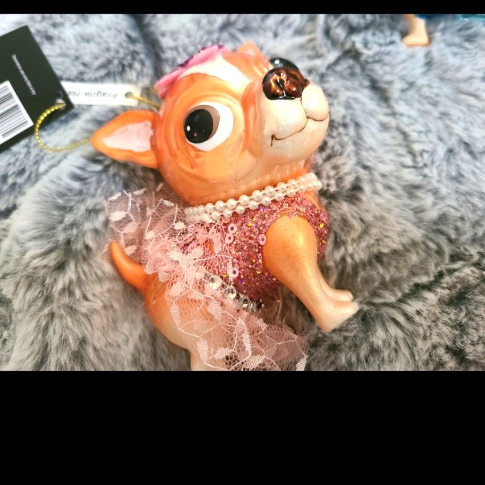 🩰🐾Chihuahua dog Christmas tree ornament wearing necklace and pink tutu dress🐾